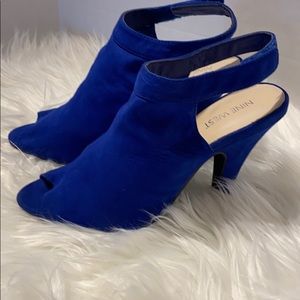 Nine West Vintage open peep toe Velvet heels